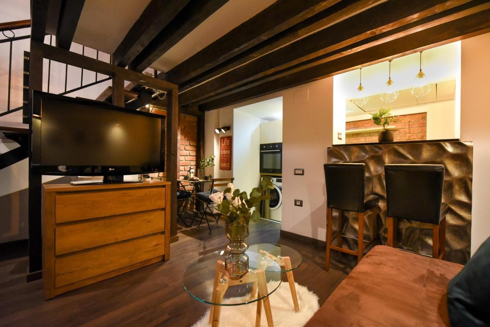 בוקרשט Central Comfort - Duplex-Style Studios On Regina Elisabeta חדר תמונה
